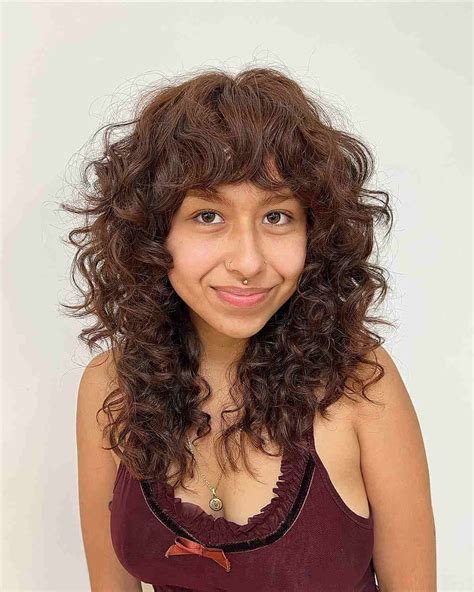 21 Trendiest Curly, Shaggy Lob Haircuts for Curly-Haired Women ...