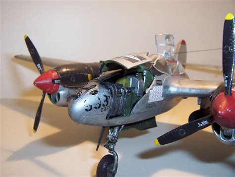 Scale Model Hobby: Lockheed P-38 J Lightning 1:48 scale