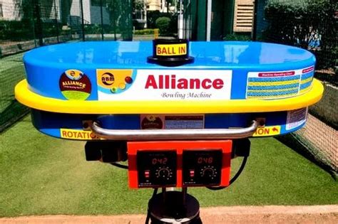 Cricket bowling Machine - Cricket Bowling Machine Trader - Wholesaler ...