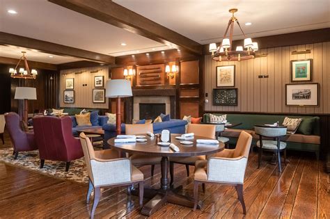 Chas Bender Company: Glen View Club