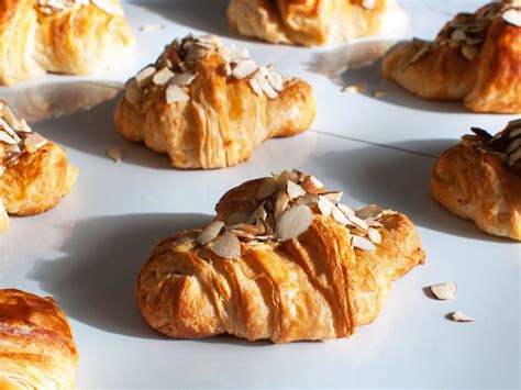 french almond croissant recipe
