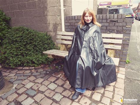 One of the most classic capes - Pluvmantelo: vintage, classic and modern rain capes and raincoats