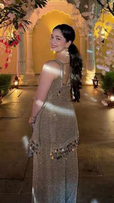 7 Sara Tendulkar-Inspired Ethnic Looks Any Girl Can Copy