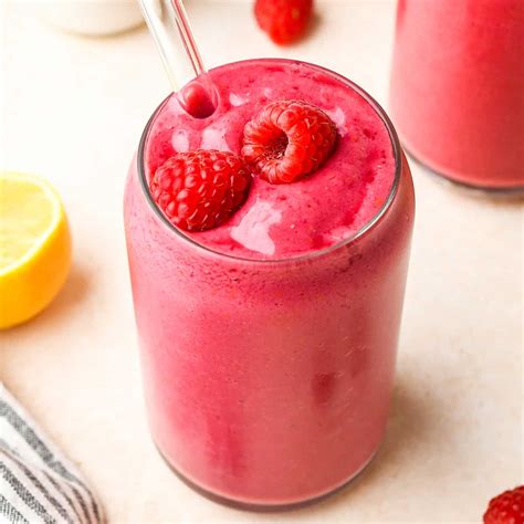 Simple Raspberry Smoothie Recipe: Refreshingly Easy Delight | Kitchen ...