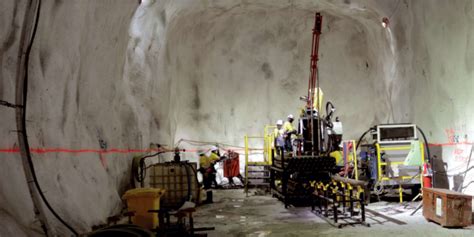 Merdeka Copper Gold (MDKA) Emisi Obligasi Rp2 Triliun untuk Bayar Utang