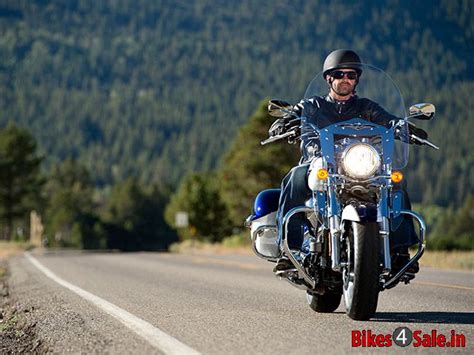 Kawasaki Vulcan 1700 Nomad price, specs, mileage, colours, photos and ...