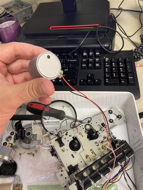 any cassette people. I have a Bose cassette deck, motor not work. plan to transfer another ...