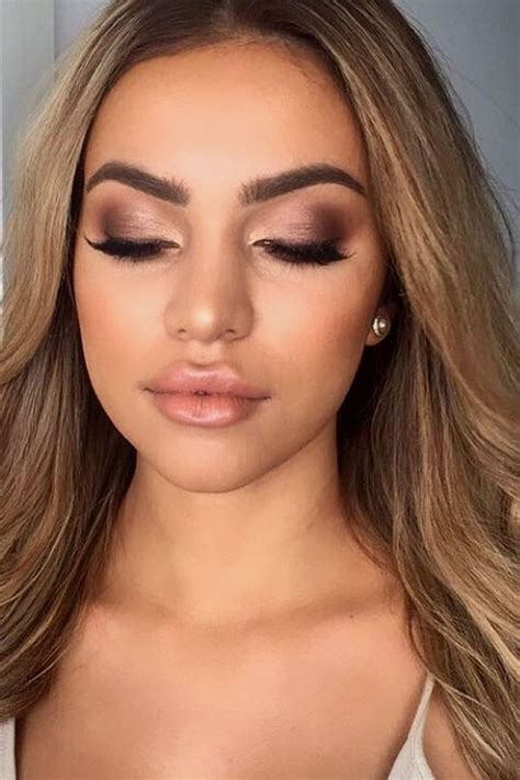 bridal makeup looks for brown eyes