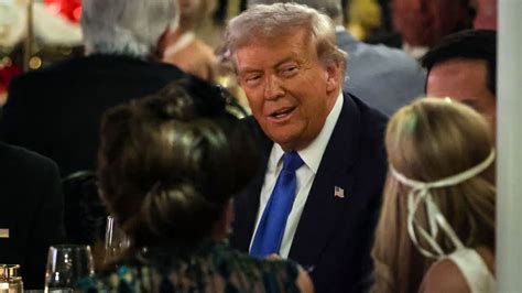 Hunkered at Mar-a-Lago, Trump makes his club a makeshift Situation Room