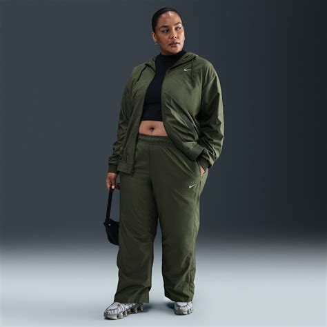 Plus Size Green Bottoms Pants. Nike.com