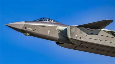Forget the F-22 and F-35: China's Mighty Dragon J-20 Stealth Fighter Is ...