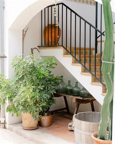 Top 16 Modern Spanish Interior Design Ideas for a Stylish Home - Dwellect