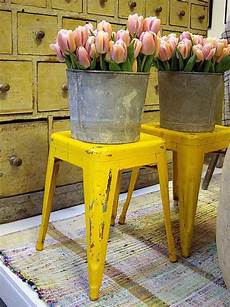 23 Creative Ways Of Using Buckets In Interior And Exterior Decor by 23 Creative Ways Of Using Buckets In Interior And Exterior 23 Creative Ways Of Using Buckets In Interior And Exterior Decor