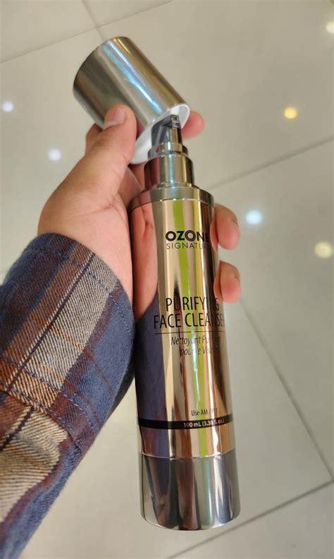 Purifying Face Cleanser – Ozone Signature India