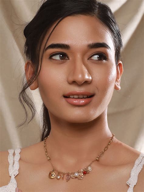 Buy the perfect Valentine’s Day gift for your loved ones and make them ...