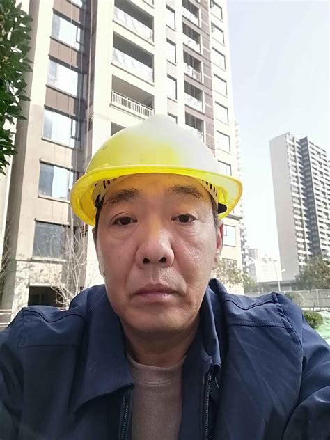 上海10人施工队找维修电工活,张先生工龄18年高级工(大工)-鱼泡网