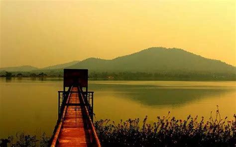 Explore The Historical Ruins Of Garh Panchkot | WhatsHot Kolkata