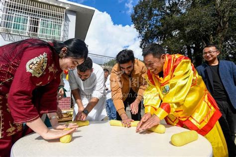 海外学历学位认证再出新规，必须持有毕业证才可认证_腾讯新闻