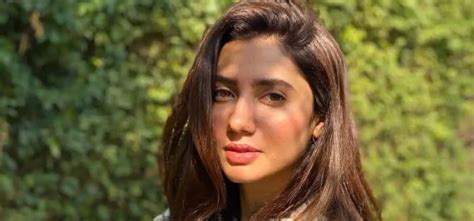 Mahira Khan, Hania Amir's Instagram Page Blocked In India But Not Fawad ...