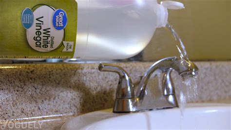 How to Use Cleaning Vinegar (Acetic acid) — Yoguely