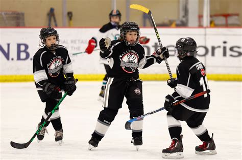 Parent Guide: Getting Started in Youth Hockey » Follow the Puck is ...