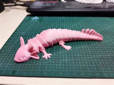 3D Printed Articulated Axolotl – P3D