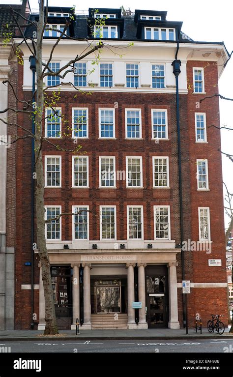 Local Government Building 的图像结果