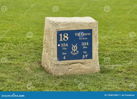 St. Andrews Clubhouse and Golf Course of the Royal & Ancient Where Golf ...