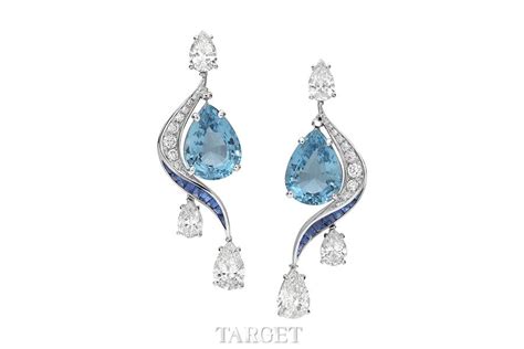 『珠宝』Chopard 推出珠宝新作：Red Carpet 高级珠宝，蕾丝灵感，心形与蝶翼 | iDaily Jewelry · 每日珠宝杂志