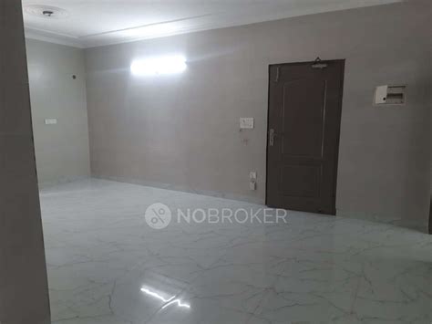 BPTP ELITE FLOORS Sector 75 Rent - WITHOUT BROKERAGE Semi-furnished 4 ...