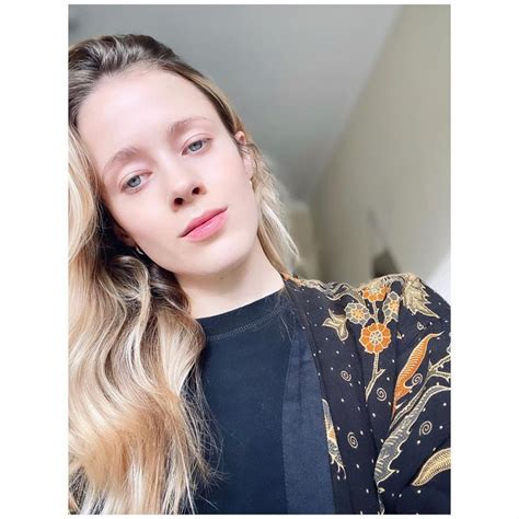 Lily Dodsworth-Evans 02/02/2021 • CelebMafia