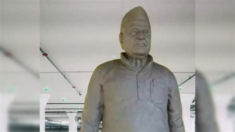 UP Civic Body Removes Mulayam Singh Yadav Statue "Installed Without ...