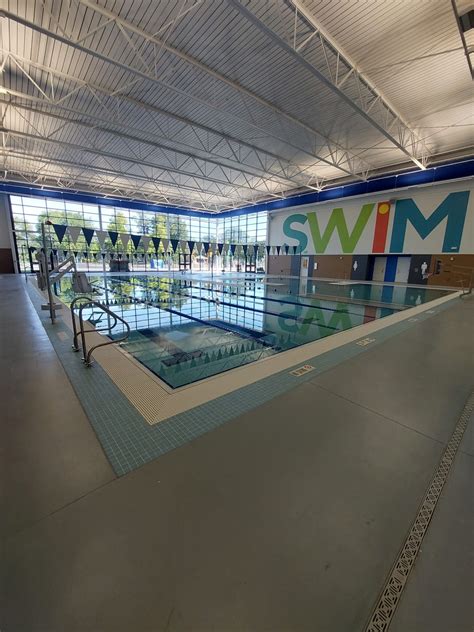 DEACONESS AQUATIC CENTER - Landmark Aquatic