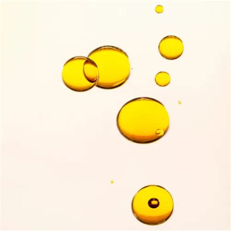 Get 25% Vitamin C Face Serum for Glowing Skin online at – Fixderma Skincare