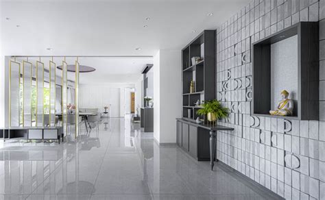 A sublime grey palette makes this Vadodara home a cut above the rest ...