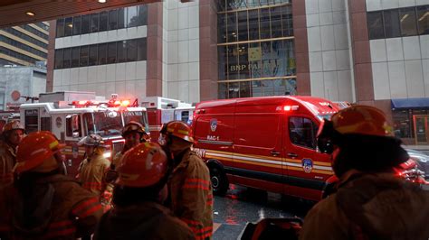 Pilot Is Killed in Helicopter Crash on Roof of New York City Building ...