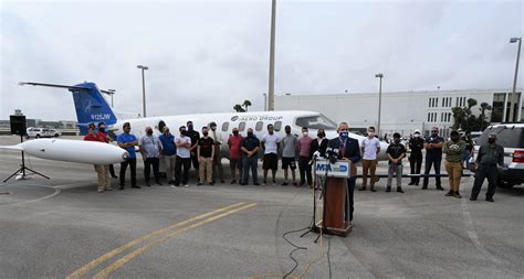 Donated business jet is early holiday gift for nearby school