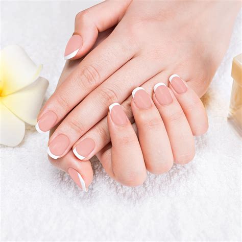 RENEE Stick On Nails, 24 Reusable Fake Nail Set, Lightweight & Long ...