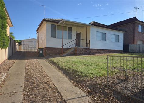 36 Endeavour Street, Seven Hills NSW 2147 - House For Rent | Domain