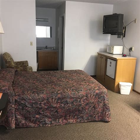 STARLITE MOTEL (Ronan) - Motel Reviews & Photos - Tripadvisor