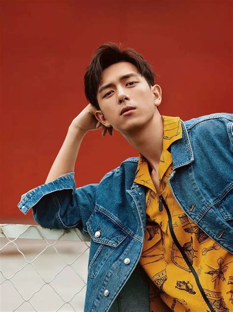 李现的照片李现腹肌照片全身2022已更新今日图集