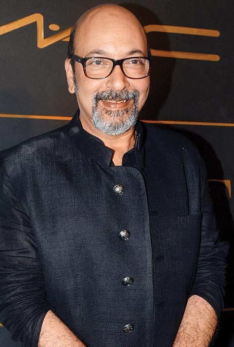 A Candid Chat With Celebrity Makeup Artist Mickey Contractor | Femina.in