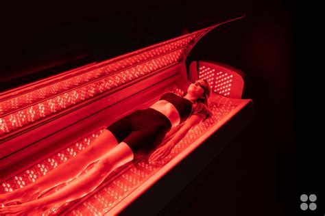 The Big Miracle 7200 Red Light Therapy Bed | Compact Commercial LED System