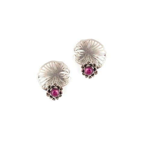 Shaya By Caratlane Oxidised Rise Above Fear Earring In 925 Sterling ...