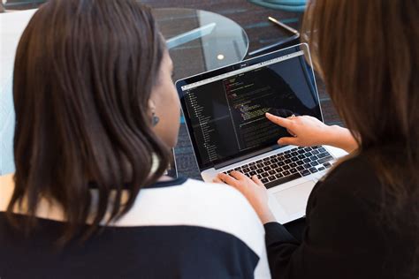 How Do I Get An Information Technology (IT) Internship? | Handshake