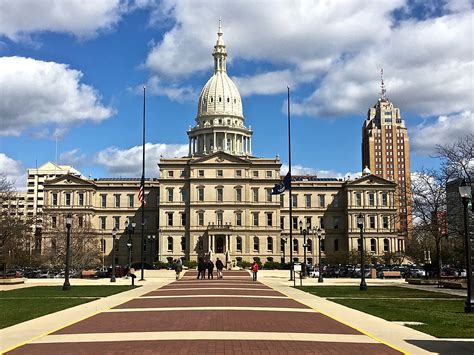 This is Michigan's State Capitol building in Lansing. It's a great place to visit if you're in ...