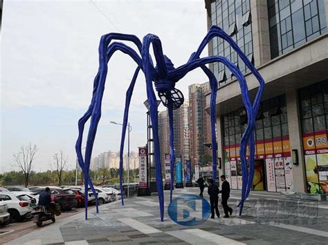 四川绵阳物流基地玻璃钢卡通蜘蛛雕塑喜迎八方客 - 深圳市海盛玻璃钢有限公司