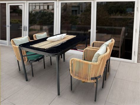 Tao Dining Set – Minimal Stroke
