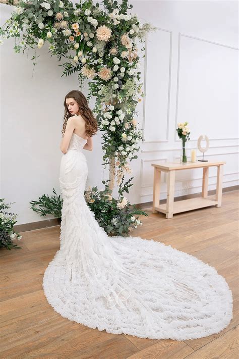 Elegant Long Train Wedding Dress
