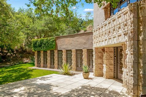 GLENDALE LANDMARK THE DERBY HOUSE, LLOYD WRIGHT, 1926 | MILLS ACT DESIGNATED, NATIONAL LANDMARK ...